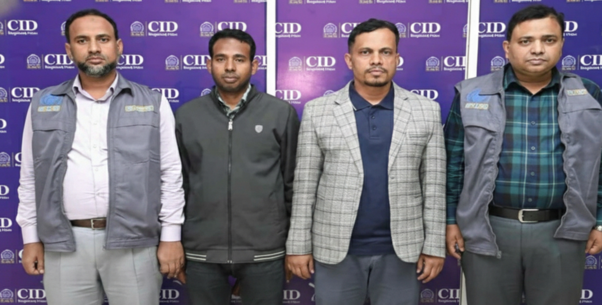 ইসির দুই কর্মকর্তা আটক, এনআইডি তথ্য জালিয়াতির মাধ্যমে অবৈধ লেনদেনের তথ্য প্রকাশ