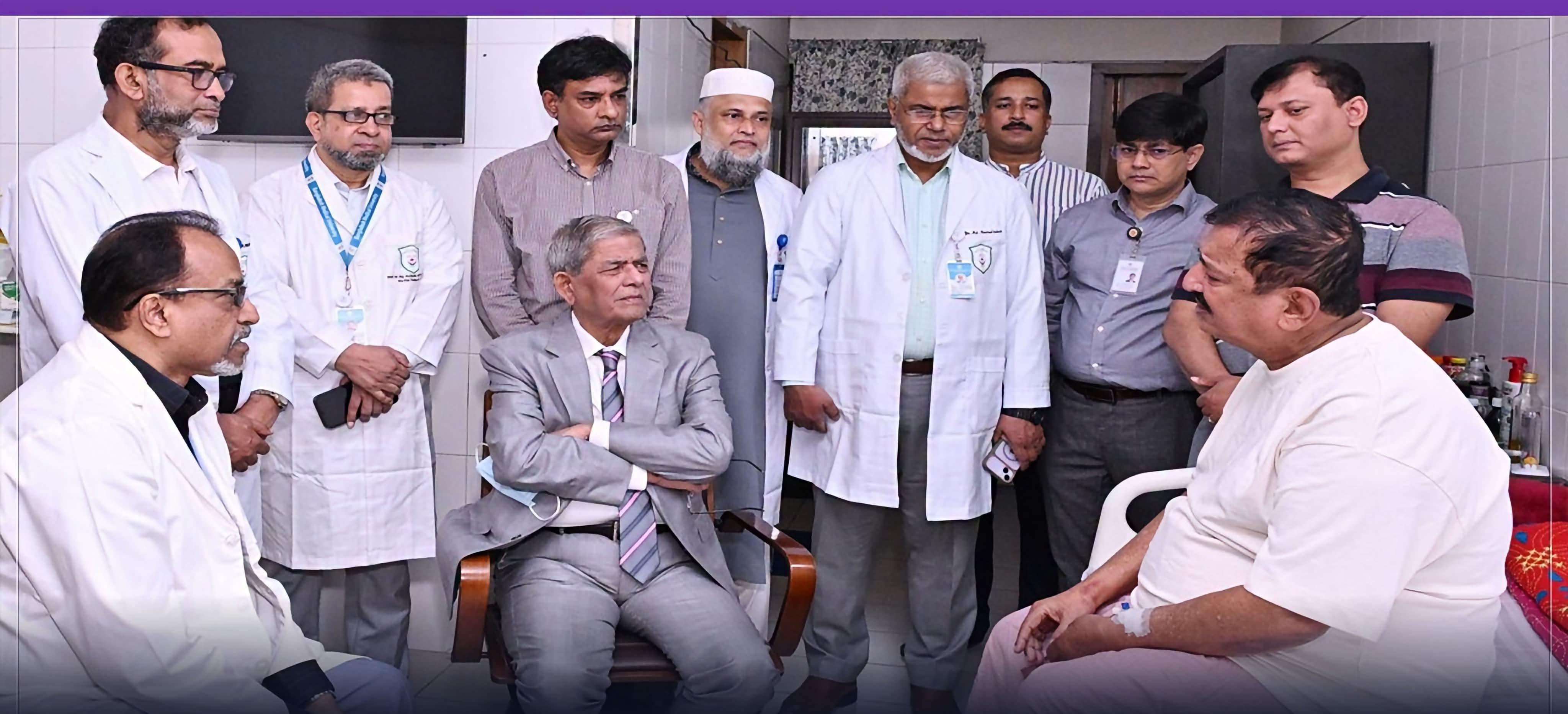 ভূমিমন্ত্রীকে দেখতে হাসপাতালে গেলেন রাষ্ট্রপতি