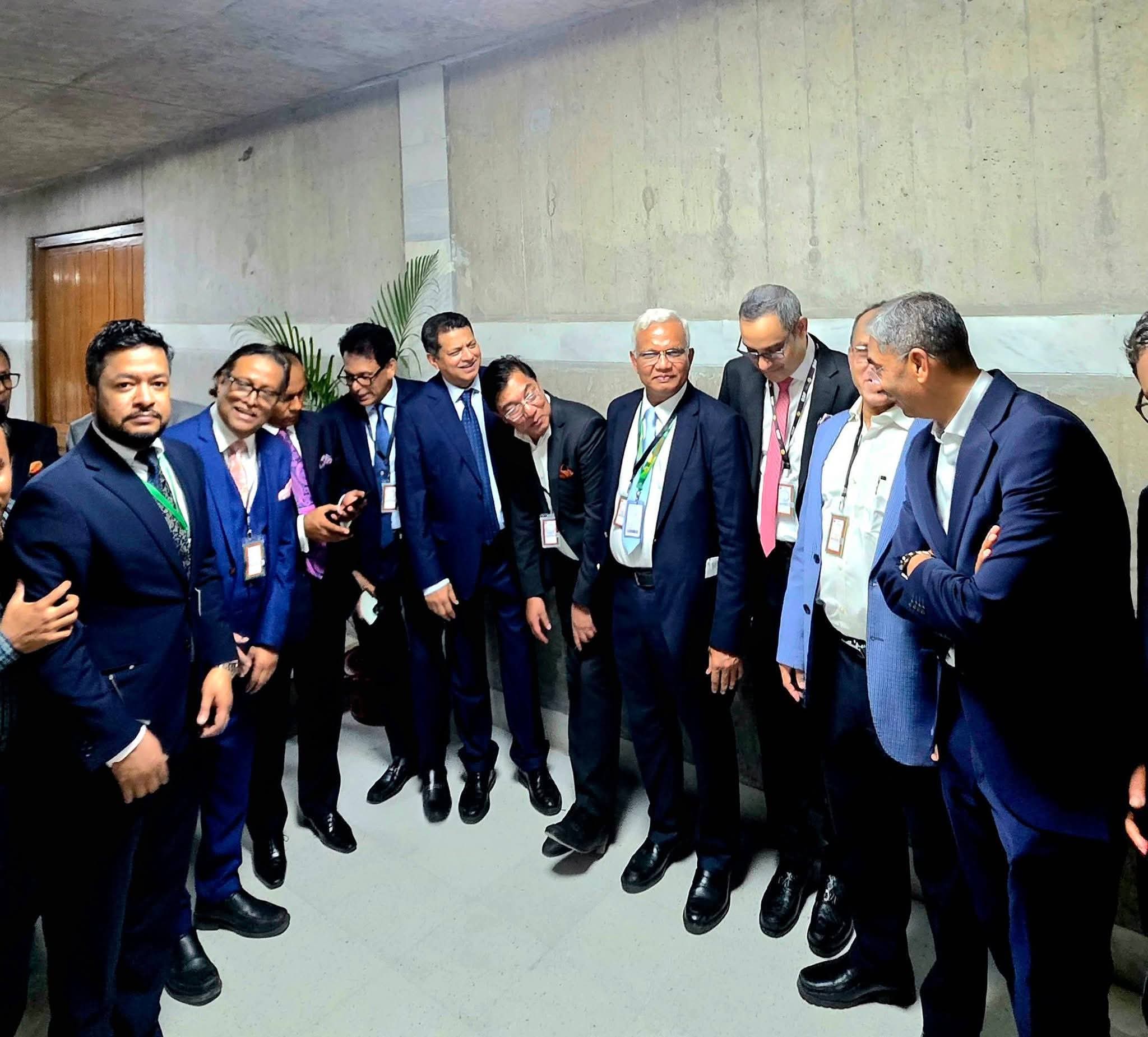 মাননীয় মন্ত্রীদের সঙ্গে সৌজন্য সাক্ষাতে সিলেট জেলা বিএনপির উপদেষ্টা হেলাল উদ্দিন আহমদ
