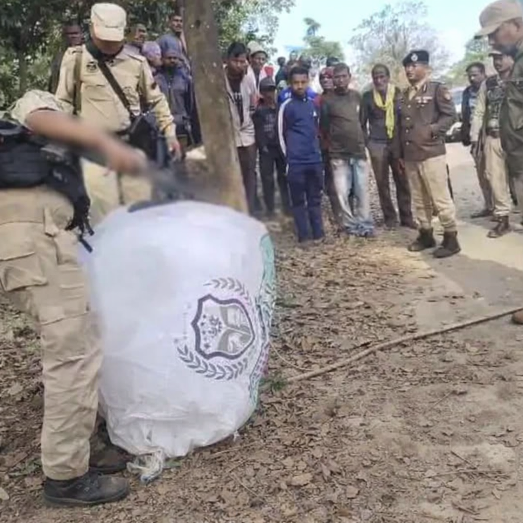 সিলেট থেকে উড়ানো গ্যাস বেলুন ভারতের শিলচরে গিয়ে পড়ায় স্থানীয় পর্যায়ে উদ্বেগ