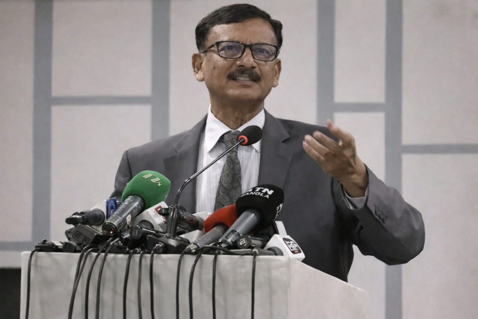 ভারতে বসে শেখ হাসিনার বিবৃতি চায় না অন্তর্বর্তী সরকার, দিল্লিকে বার্তা দিয়েছেন তৌহিদ হোসেন