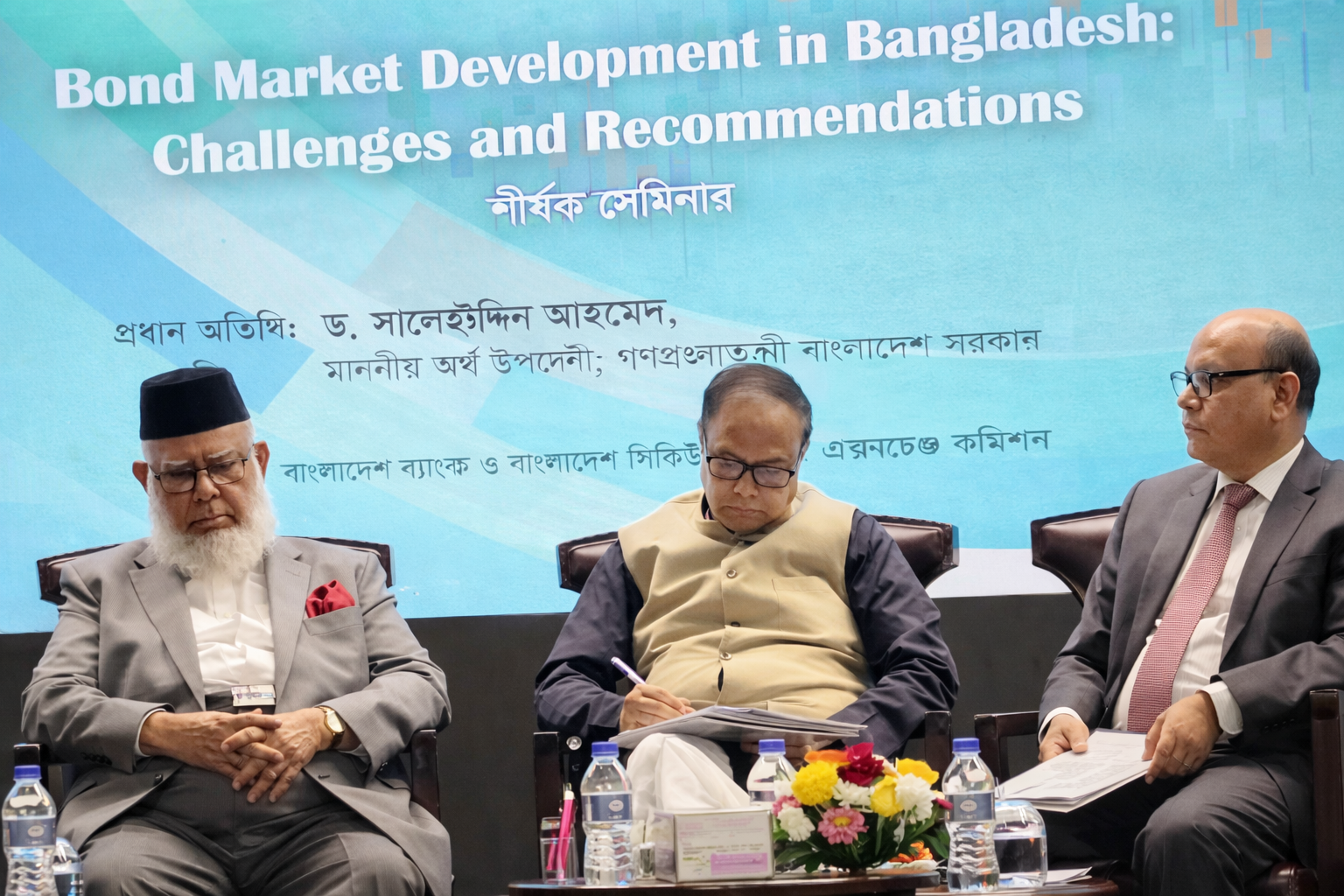 সঞ্চয়পত্র কেনায় বিদ্যমান সীমা প্রত্যাহারের বিষয়টি বিবেচনায় সরকার