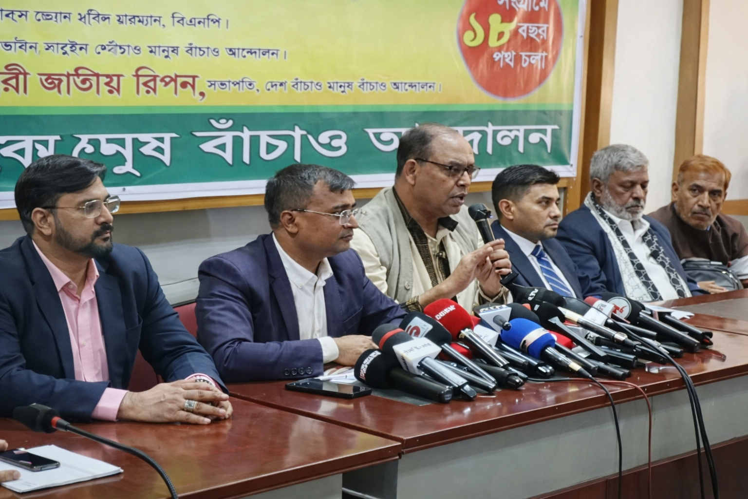 ভুয়া জরিপের মাধ্যমে রাজনৈতিক বাস্তবতা বদলানো সম্ভব নয়: বিএনপি নেতা শামসুজ্জামান দুদু