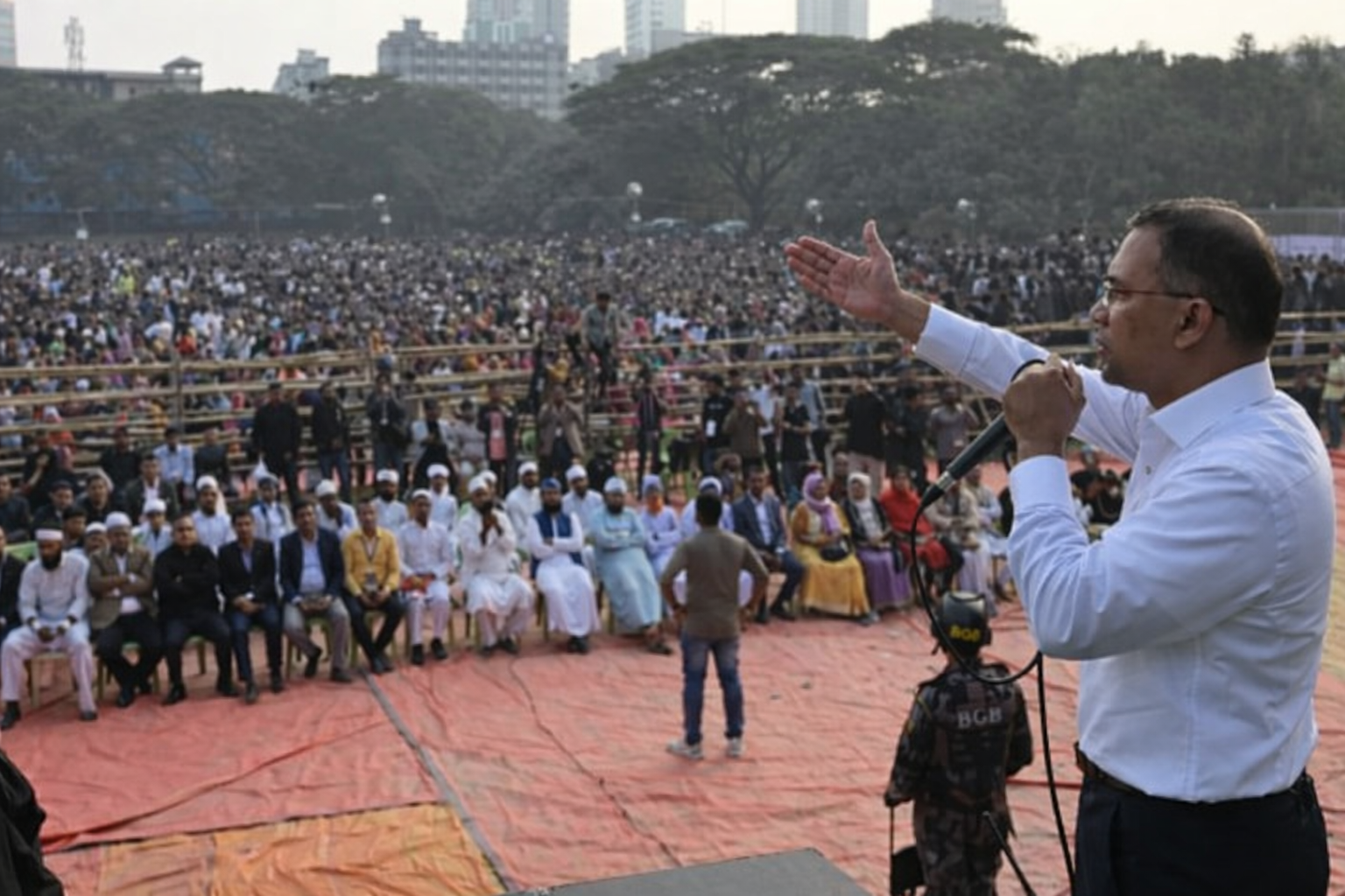 কড়াইল বস্তিতে বহুতল ভবন করে বাসিন্দাদের নামে ফ্ল্যাট রেজিস্ট্রির প্রতিশ্রুতি তারেক রহমানের