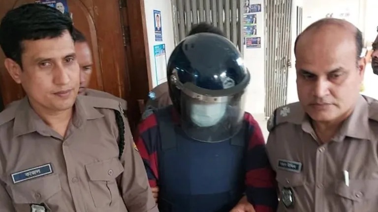 গৃহকর্মী নির্যাতনের অভিযোগে স্ত্রীসহ বিমান বাংলাদেশের এমডি গ্রেপ্তার