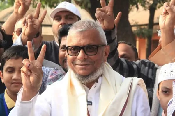 প্রথম ভোটেই জয়, কাউন্সিলর থেকে মন্ত্রিসভায় আরিফুল হক চৌধুরী