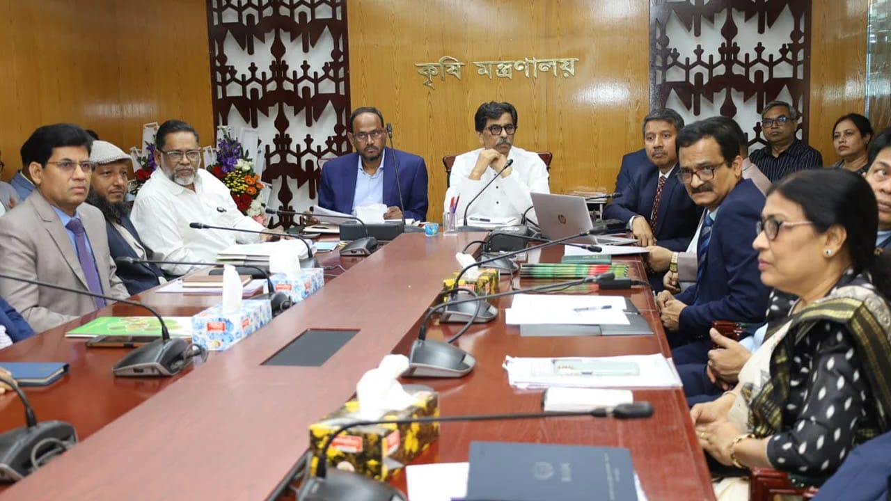 চরাঞ্চলে অর্গানিক কৃষির উদ্যোগ নেওয়ার আহ্বান কৃষিমন্ত্রীর
