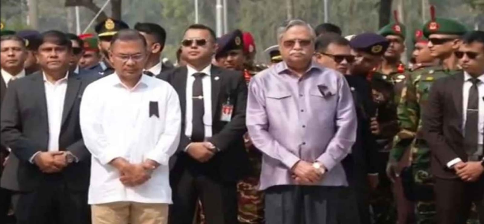 পিলখানায় নিহত সেনাদের প্রতি রাষ্ট্রপতি ও প্রধানমন্ত্রীর শ্রদ্ধা