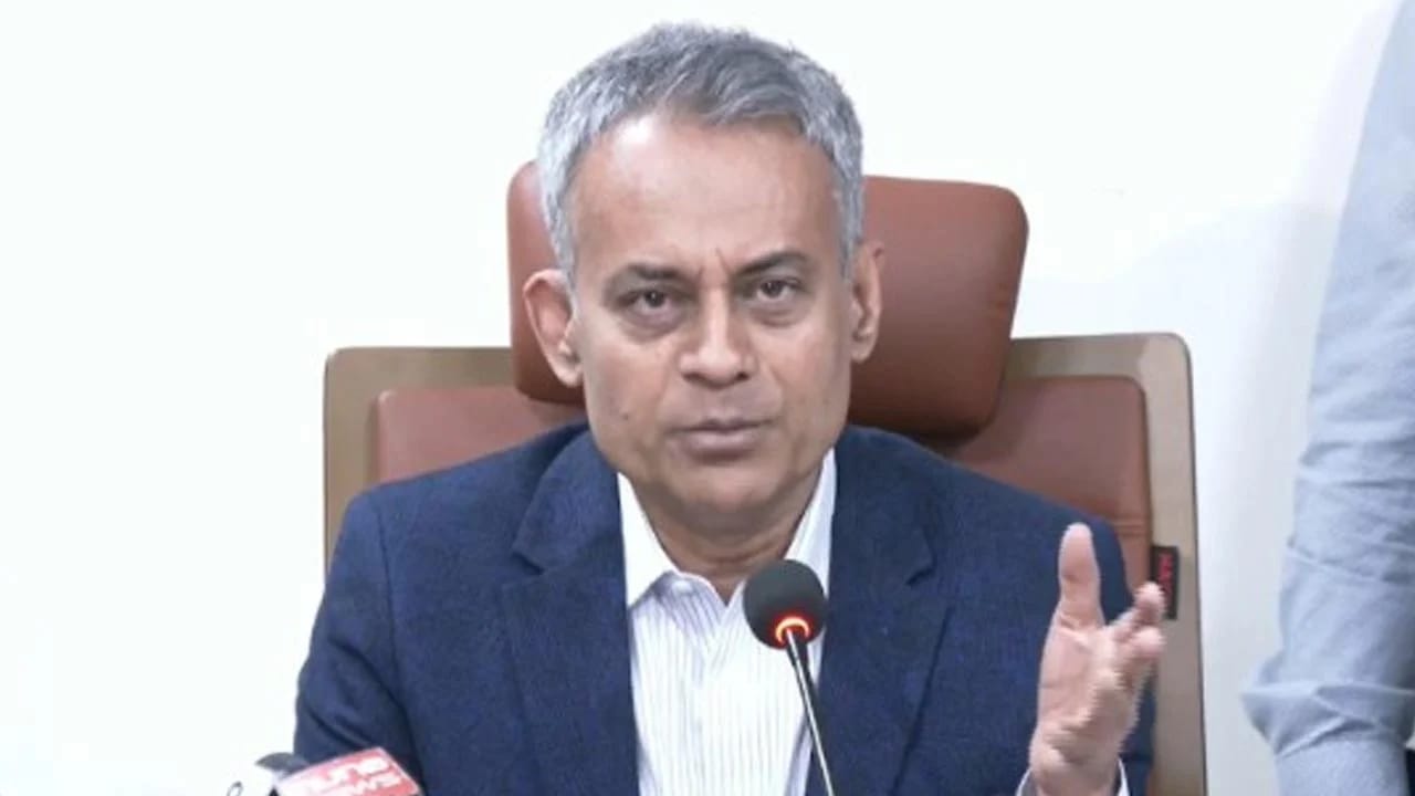 রেলের টিকিটে ২৫ শতাংশ ছাড়, সুবিধা পাবেন প্রবীণ, প্রতিবন্ধী ও শিক্ষার্থীরা