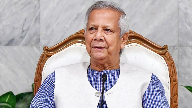 নির্বাচনের আগে গেজেটে নিজেকে এক বছরের জন্য ভিভিআইপি ঘোষণা করেন মুহাম্মদ ইউনূস