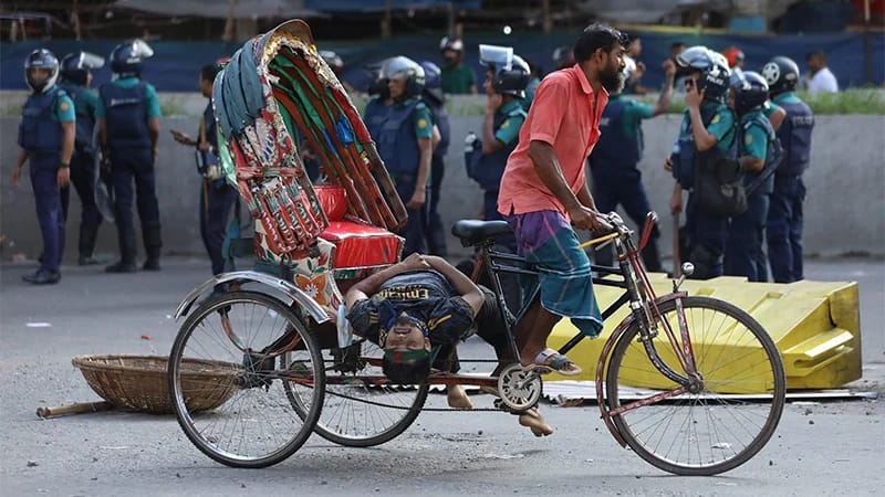 শহিদ নাফিজকে হাসপাতালে নেওয়া রিকশাচালক নূর মোহাম্মদ সংসদ অধিবেশনে আমন্ত্রিত
