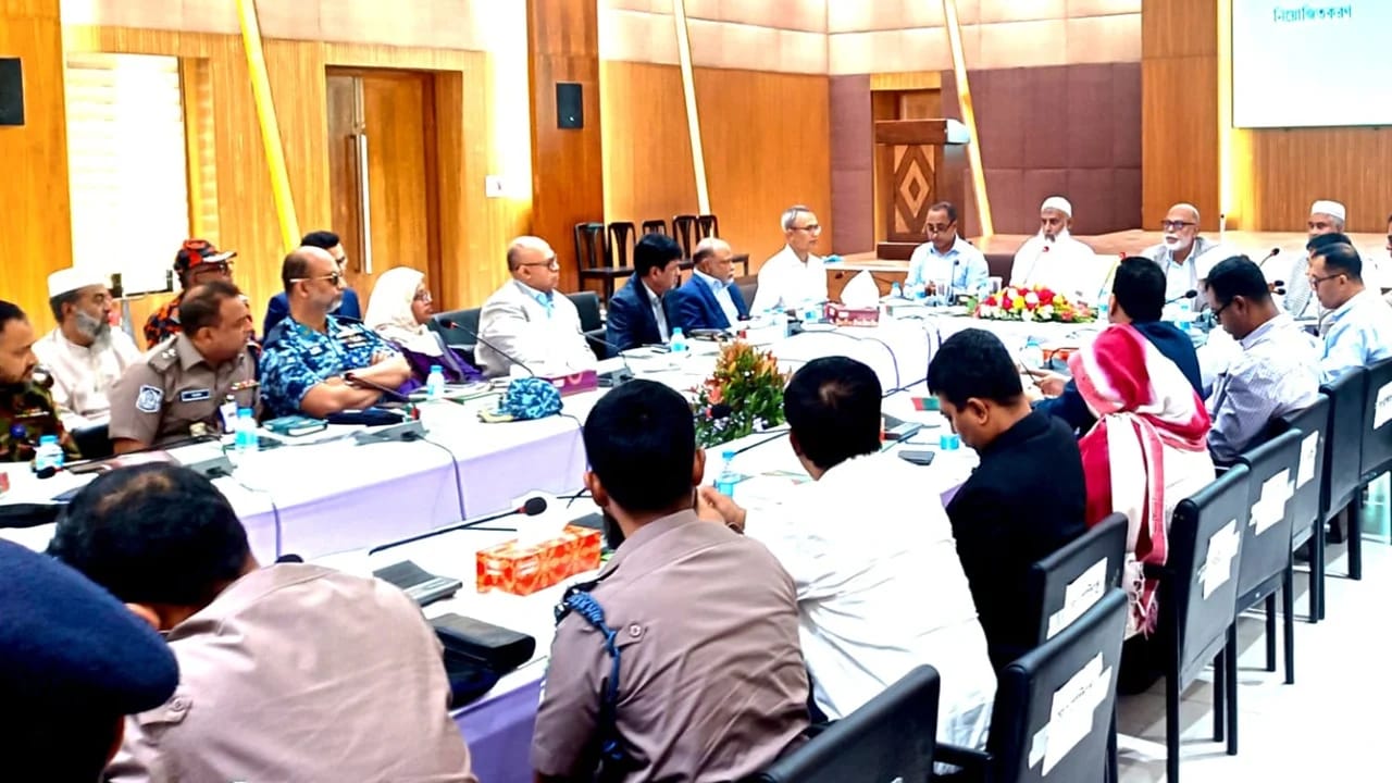 অতীতের চেয়ে উন্নত হজ ব্যবস্থাপনার নির্দেশ ধর্মমন্ত্রীর