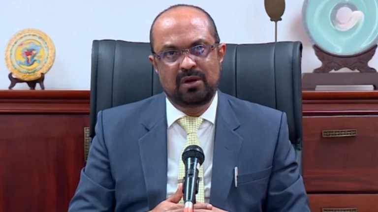 কয়লা আমদানি বিতর্কে শ্রীলঙ্কার জ্বালানিমন্ত্রীর পদত্যাগ