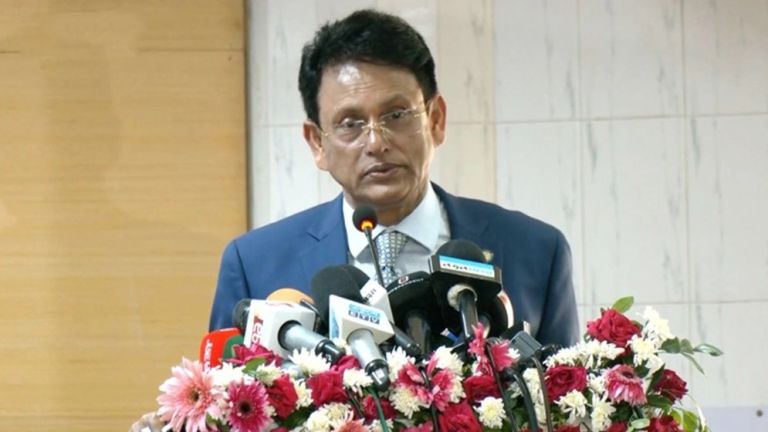 বেকারত্ব নিরসনে পিছিয়ে সরকারি বিশ্ববিদ্যালয়, শিক্ষামন্ত্রীর উদ্বেগ