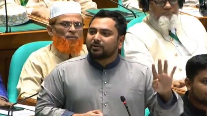 রাষ্ট্রপতির অপসারণের দাবি নাহিদ ইসলামের, সংসদে তীব্র বক্তব্য
