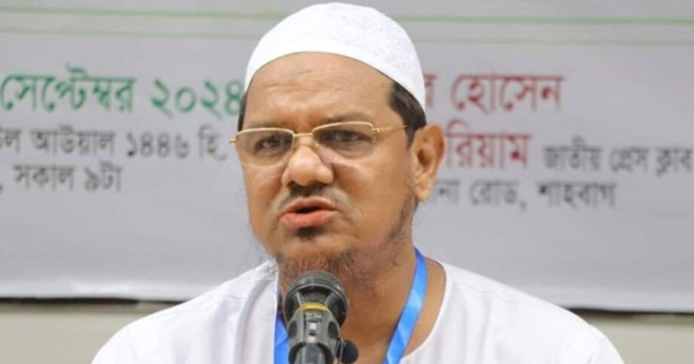 চরমোনাই পীরের কুড়িগ্রামে নির্বাচনি জনসভা: ‘ইসলামী আন্দোলনই পূর্ণাঙ্গ ইসলাম প্রতিষ্ঠার কথা বলে’