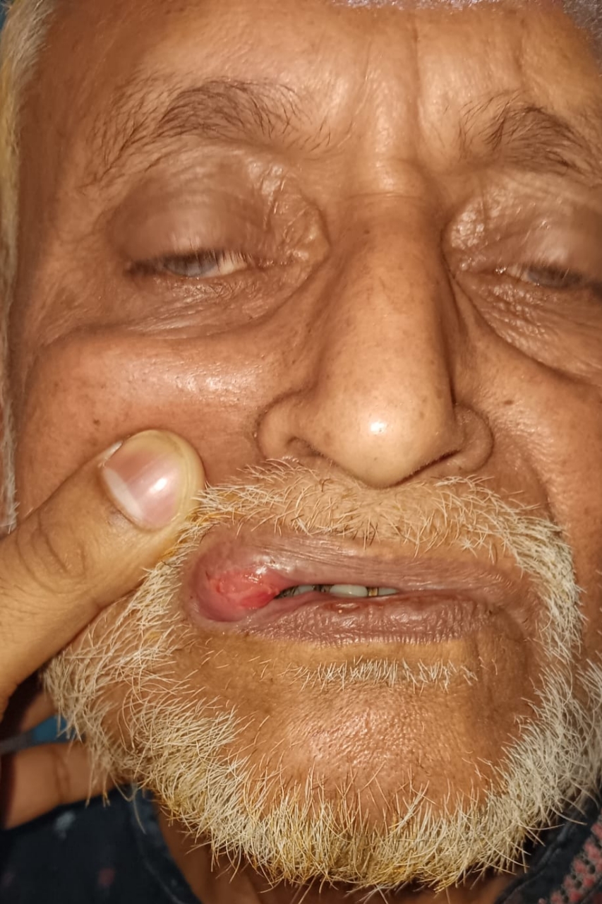মৃত্যুশয্যায় কবি মোস্তাফিজুর রহমানের বিচার দাবি, লিখলেন আবেগঘন বার্তা
