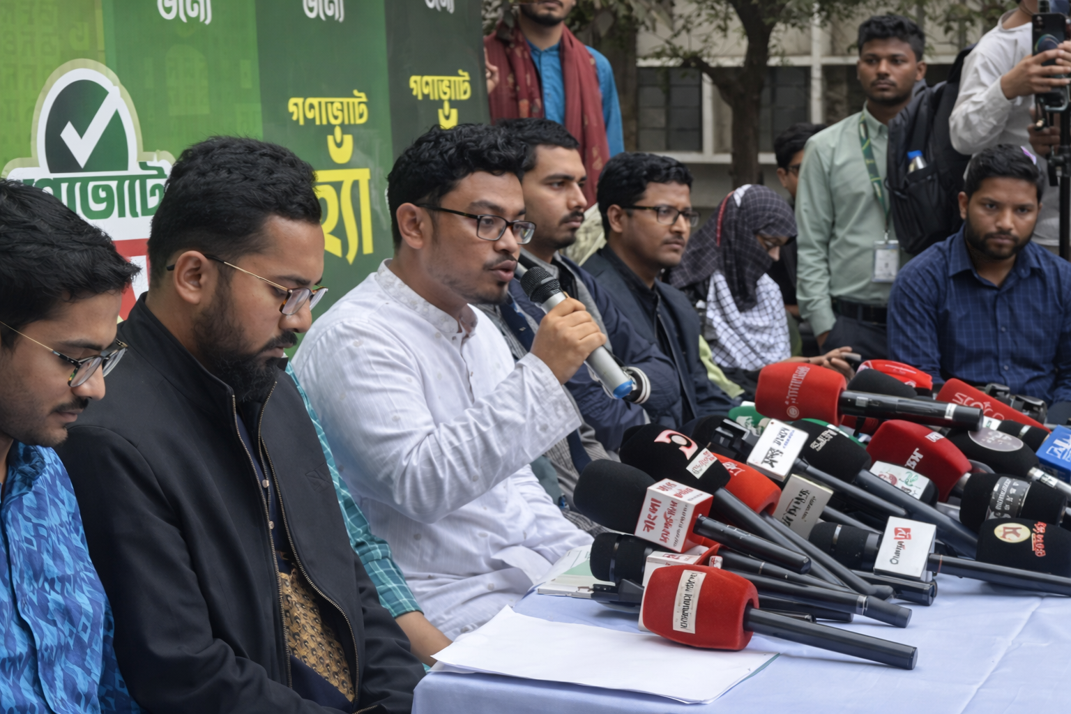 গণভোট সামনে রেখে হ্যাঁ ভোটে প্রচারণার ঘোষণা পাঁচ ছাত্র সংসদের