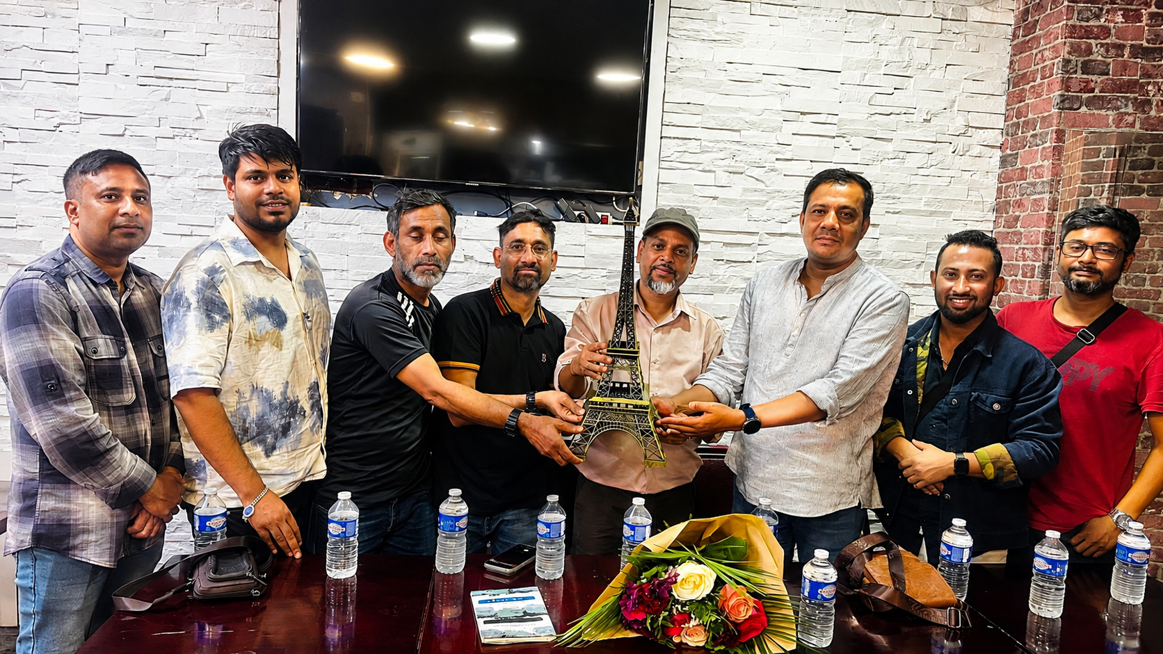 প্যারিস বাংলা প্রেসক্লাবের সঙ্গে ইউকে বাংলা রিপোর্টার্স ইউনিটির সভাপতি শাহেদ রাহমানের মতবিনিময়