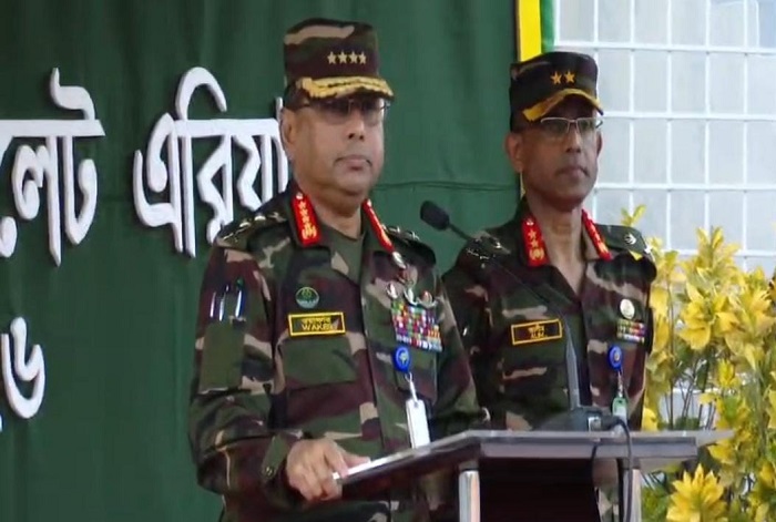 নির্বাচন সামনে রেখে সিলেট সফরে সেনাপ্রধান, নিরাপত্তা প্রস্তুতি নিয়ে মতবিনিময়