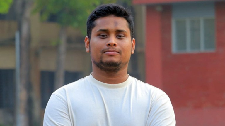 জয় পেয়ে ইনসাফ ও উন্নয়নের অঙ্গীকার হাসনাত আব্দুল্লাহর