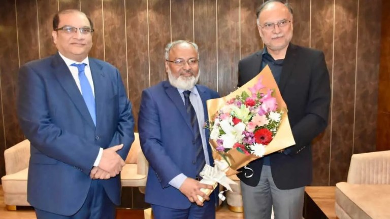 টেকনোক্র্যাট প্রতিমন্ত্রী হচ্ছেন আমিনুল হক
