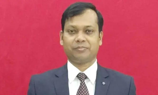 গুলি চালানোর নির্দেশ সংক্রান্ত তথ্য না দেওয়ায় সিলেটের ডিসিকে আদালতের শোকজ