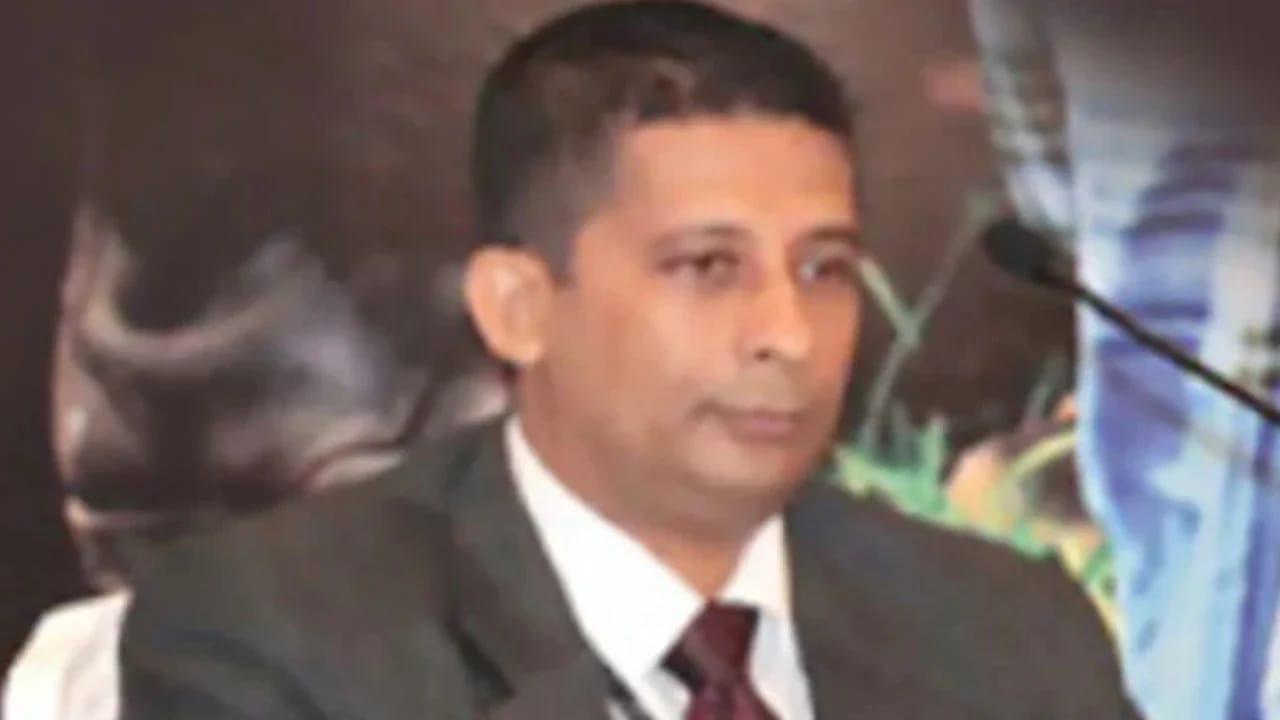 ইস্টার সানডে হামলা মামলায় শ্রীলঙ্কার সাবেক গোয়েন্দা প্রধান গ্রেপ্তার