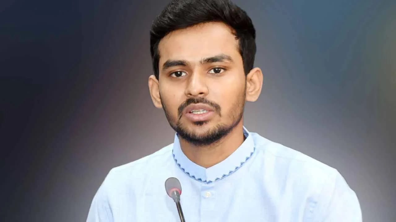 ব্যাংক হিসাব তলবের পর নিজের স্টেটমেন্ট প্রকাশের ঘোষণা আসিফ মাহমুদের