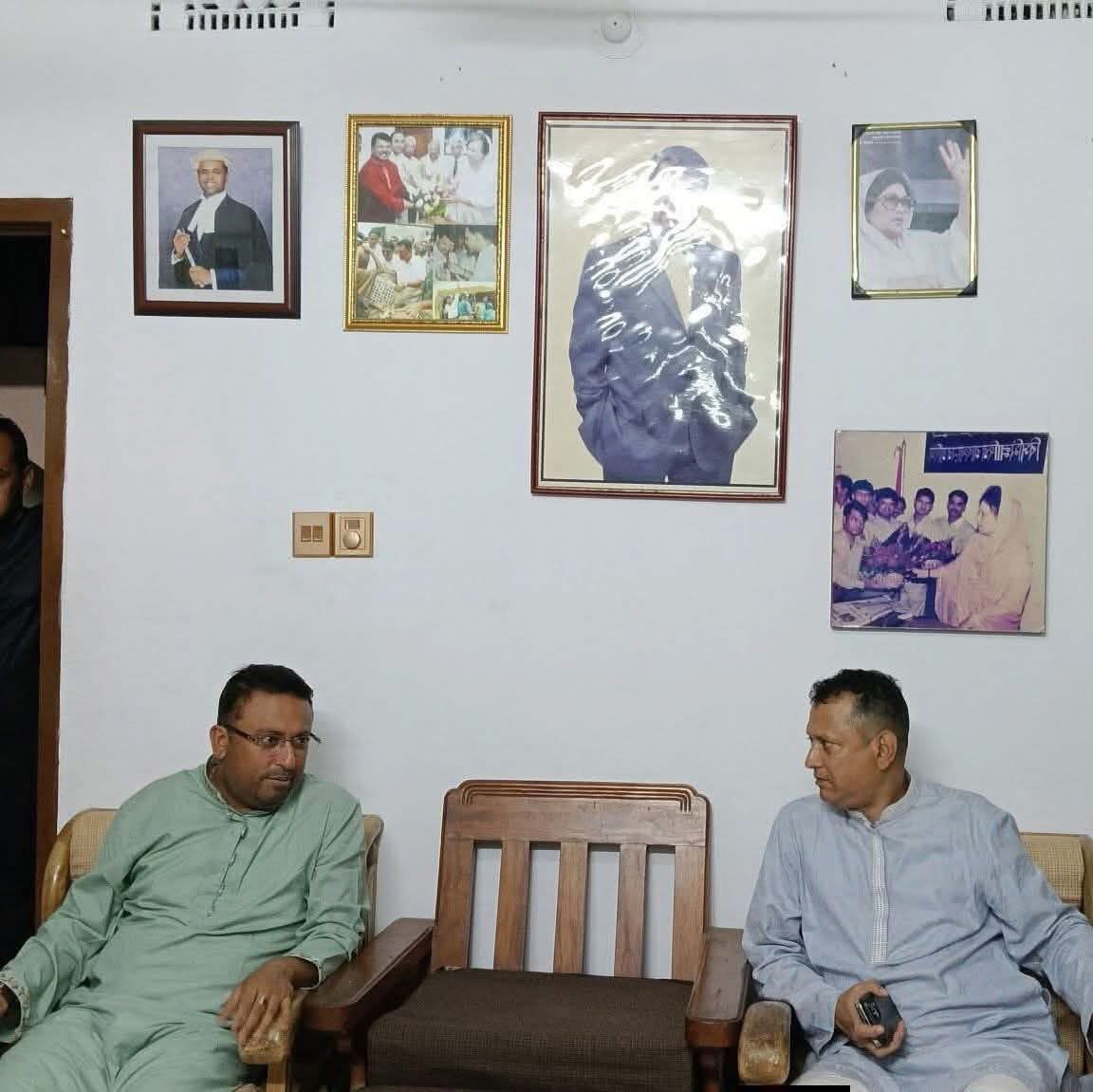 নিখোঁজ বিএনপি নেতা এম ইলিয়াস আলীর বাড়িতে প্রধানমন্ত্রীর পররাষ্ট্র উপদেষ্টা হুমায়ুন কবির