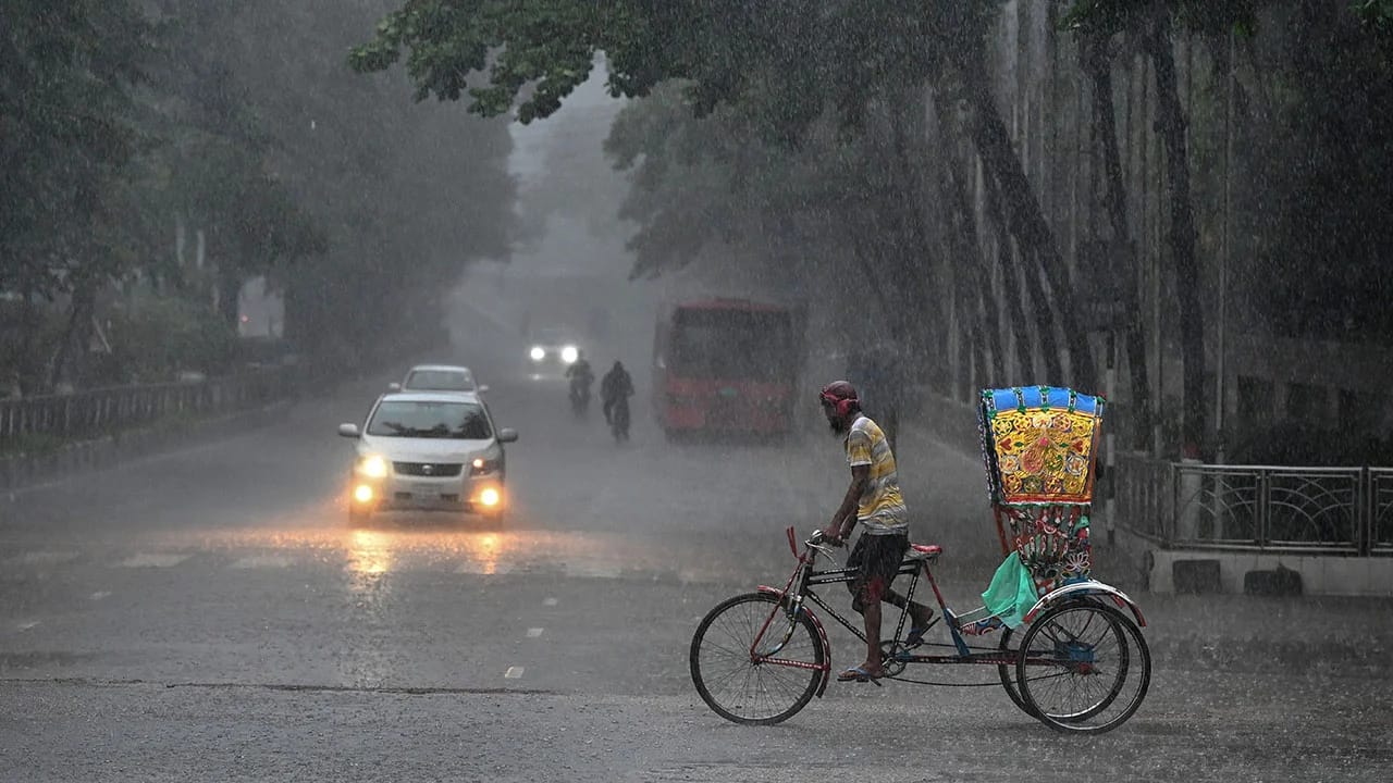 তাপপ্রবাহের পর স্বস্তির বার্তা, সারাদেশে বৃষ্টির সম্ভাবনা