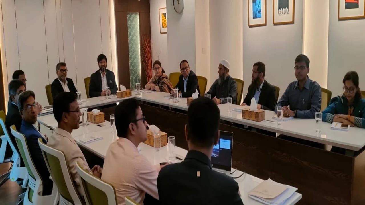 পুঁজিবাজার উন্নয়ন নিয়ে প্রধানমন্ত্রীর বিশেষ সহকারীর সঙ্গে বিএসইসির বৈঠক